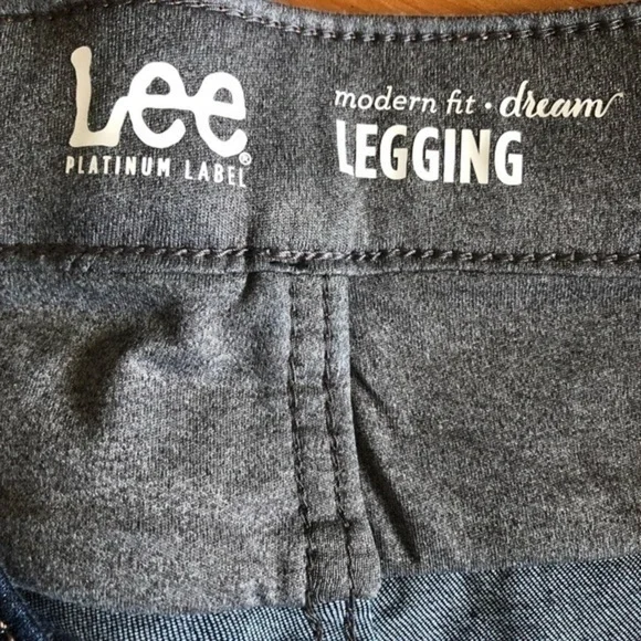 New Women’s Lee Leggings Modern Fit sz 16 Petite